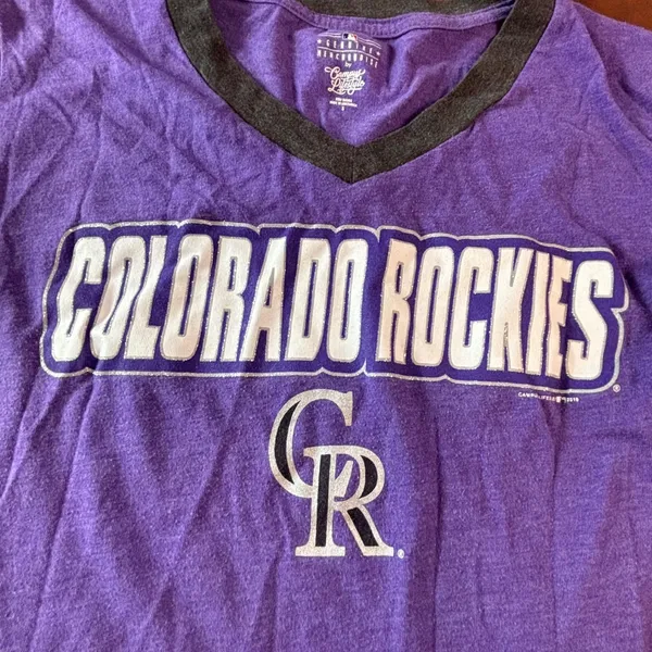 Campus Lifestyle Colorado Rockies MLB Purple V-Neck Graphic T-Shirt Womens Small - Image 5