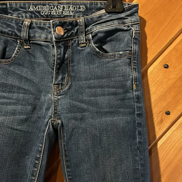 American Eagle distressed jegging raw hem fold up bottom jeans - Image 4