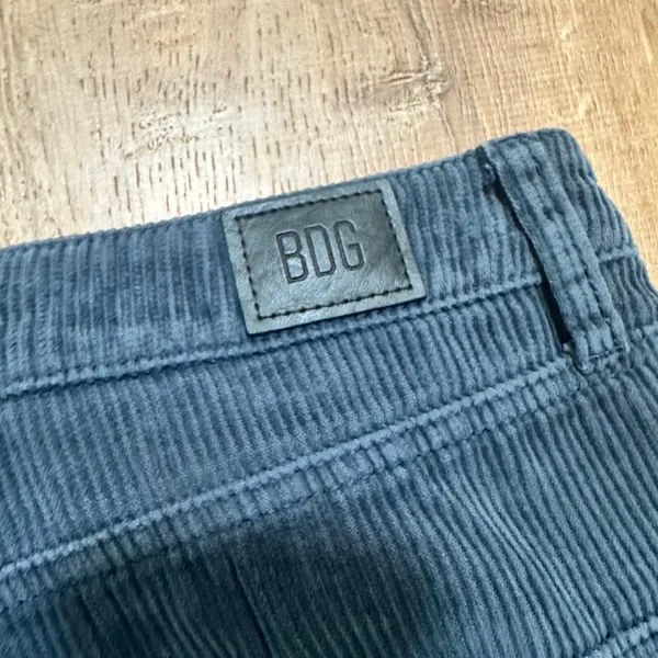 BDG | Urban Outfitters | Navy Blue Corduroy High Waisted Mom‎ Jeans, Size 30 - Image 5