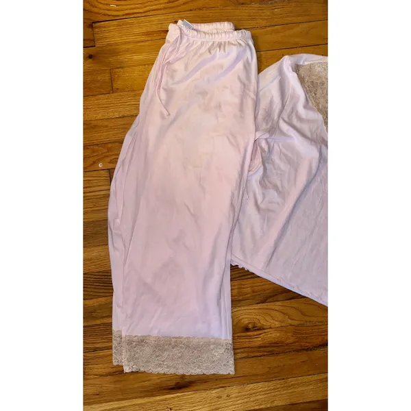 Cabernet Pink Tan Lace Trim Sleepwear Two Piece Pajama Set Size Medium - Image 9