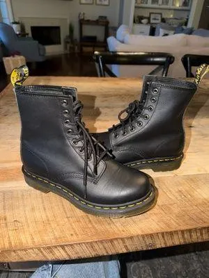 Doc martens books  - Image 3