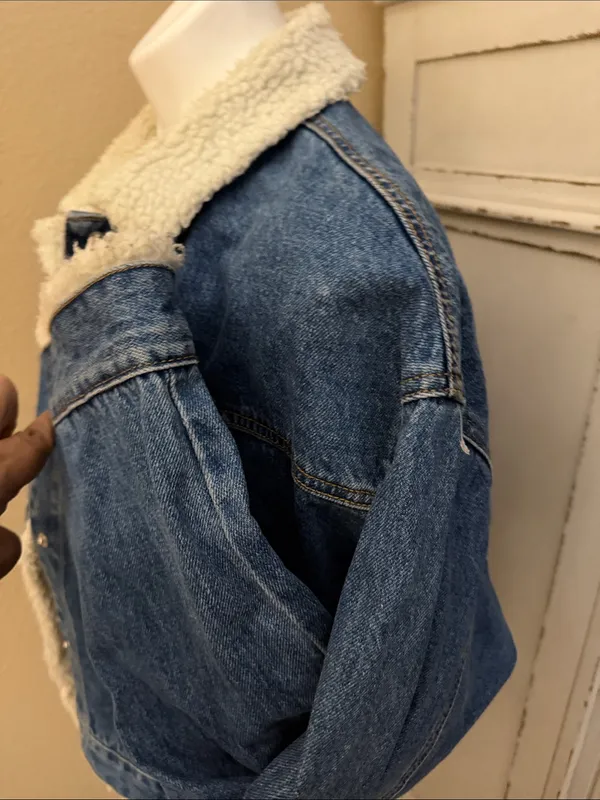 Forever 21 Blue Denim Sherpa Collar Jacket with Butterfly Patches - Image 4
