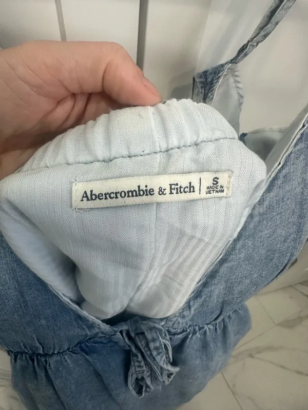 Abercrombie Bra Free Tie Front Chambray Skort - Image 5
