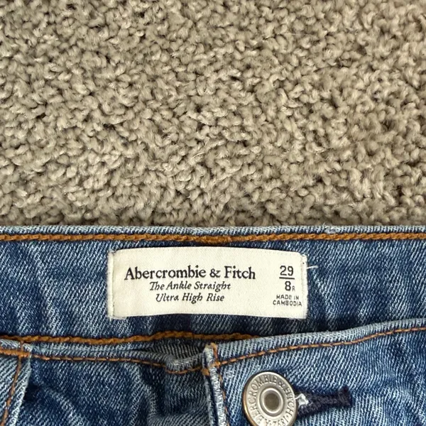 Abercrombie & Fitch Ankle Straight Ultra High Rise Jeans Size 29/8R - Image 4