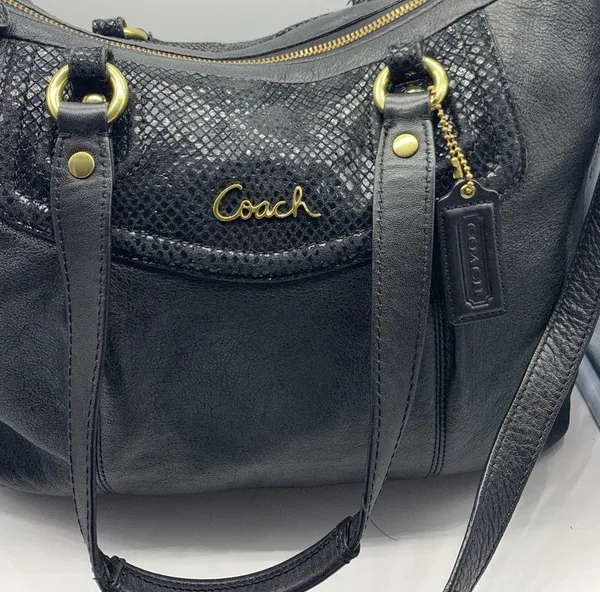 COACH Ashley black leather satchel - Image 9