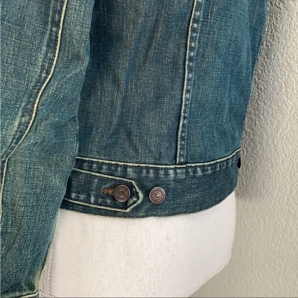 Gap Classic Denim Jean Jacket - Image 5