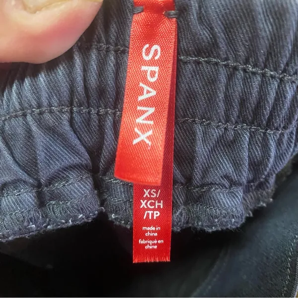 Spanx Black Pull On Twill Cargo Zip Ankle Preppy Career Shapewear Joggers Pants… - Image 7