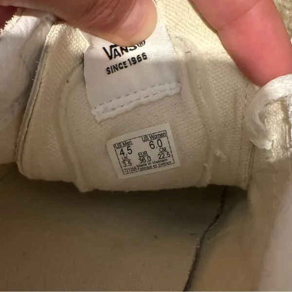 Vans SIZE 6 worn once! - Image 4