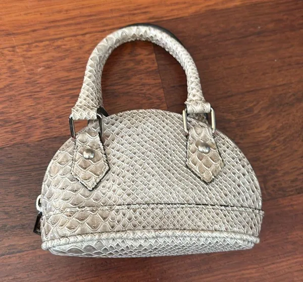 Guess Mini Handbag - Image 6