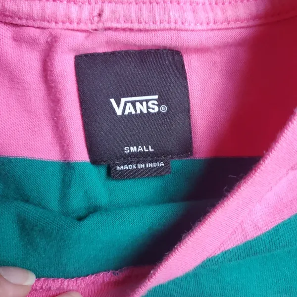 Vans tshirt in green and pink size small women's - Image 4
