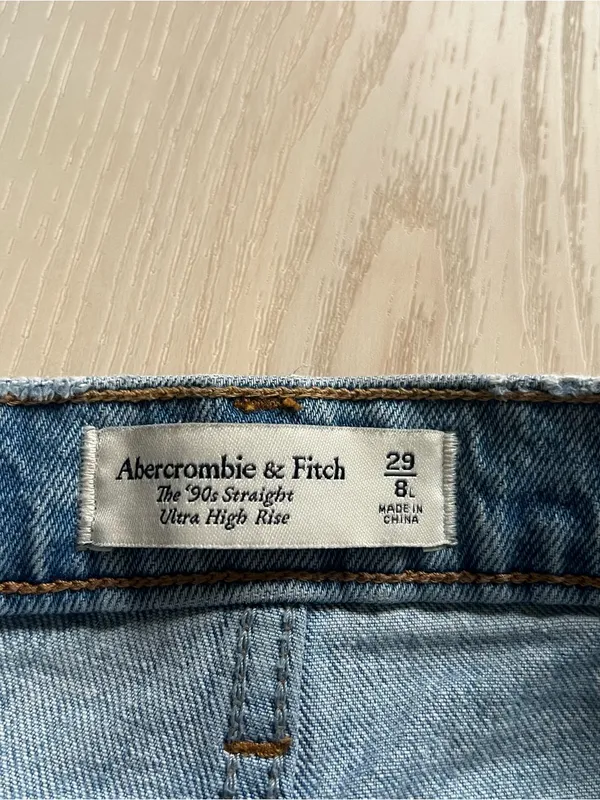 Abercrombie and Fitch jeans size 8L - Image 5