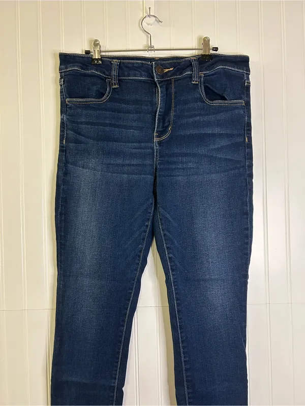 American Eagle Dark Wash Next Level Stretch Jeggings Size 14 - Image 2