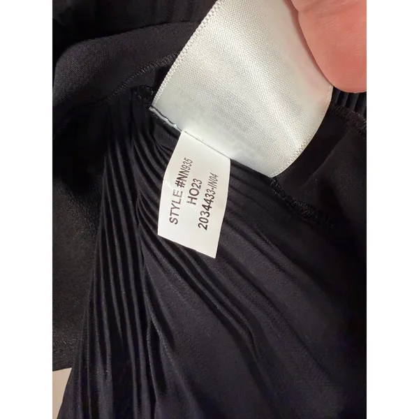 Madewell Pleated V-Neck Bell Sleeve Top Black Womens Medium Camisole‎ Lined goth - Image 6