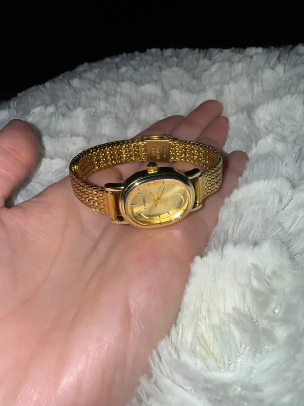 Amazon Gold mini watch - Image 2