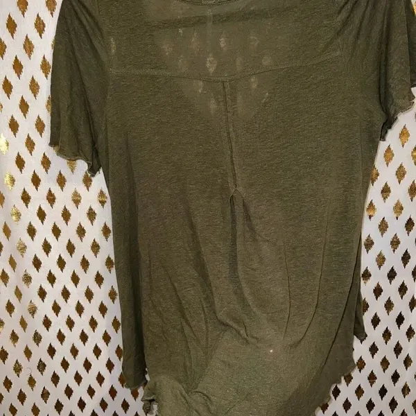 Free People Bittersweet Cold Shoulder Gold Green Short Sleeve Top blouse size XS - Image 7