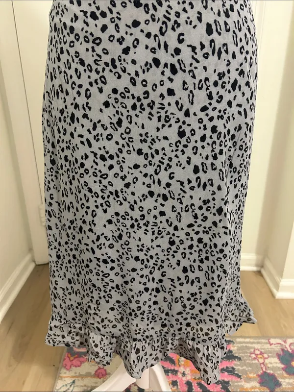 Reformation Genie Midi Dress In Lynx Leopard Print Gray Size 0 Smocked Waist - Image 8