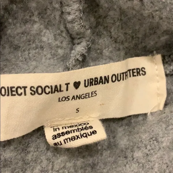 Urban Outfitters a cute hoodie - Image 3