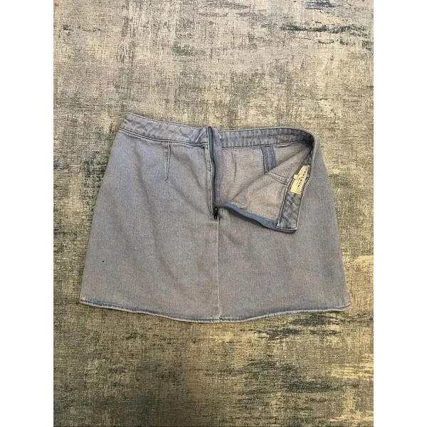 PacSun Light Wash Tulip Hem Back Zip 100% Cotton Denim Mini Skirt Size 27" - Image 3