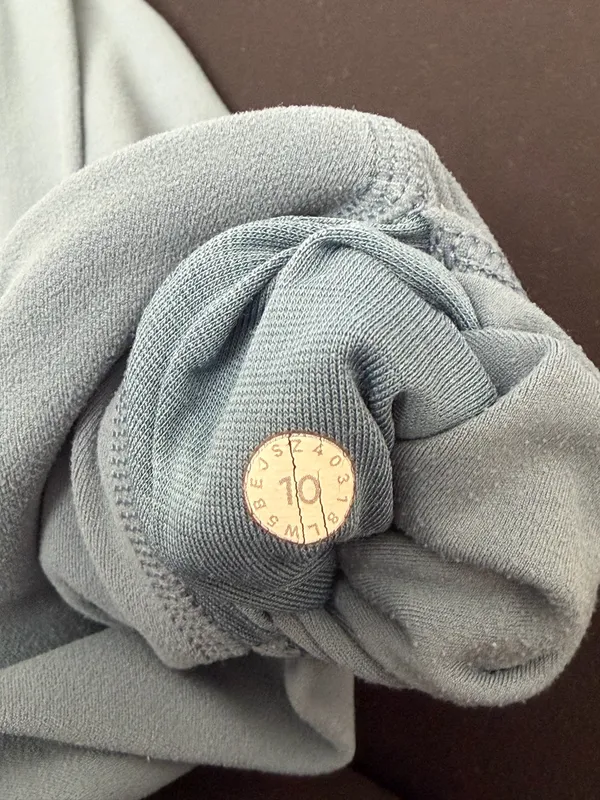Blue lululemon leggings - Image 4