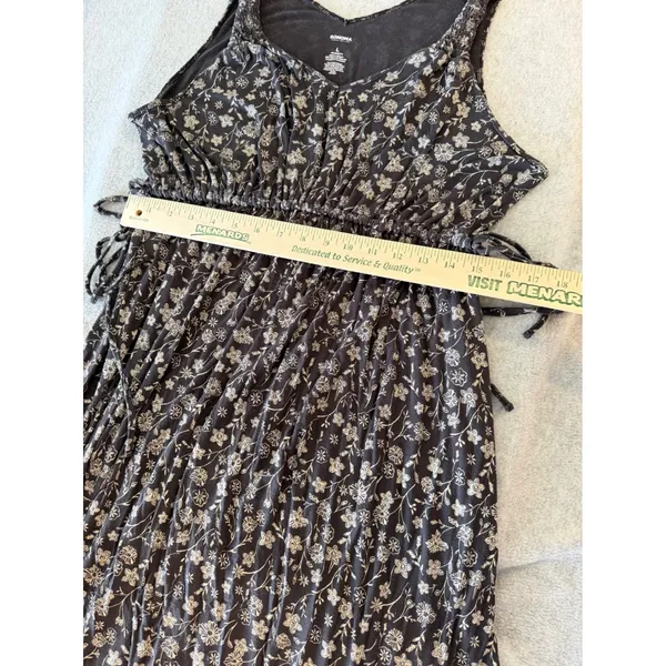 Sonoma Maternity V-Neck Empire Waist Midi Dress and Isabel Maternity top - Image 7