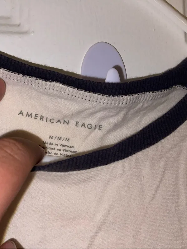 American Eagle Vintage-Style "New York" Ringer Tee Cream w/ Black Trim - Size M - Image 3