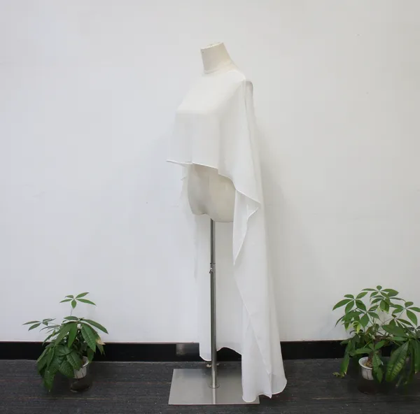 White mini dress with cape - Image 4