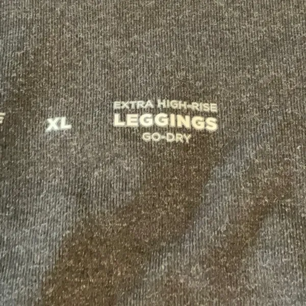 Old Navy Classic Black Leggings - Image 5