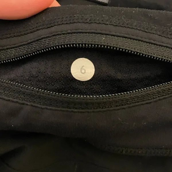 Lululemon black running shorts - long - Image 3