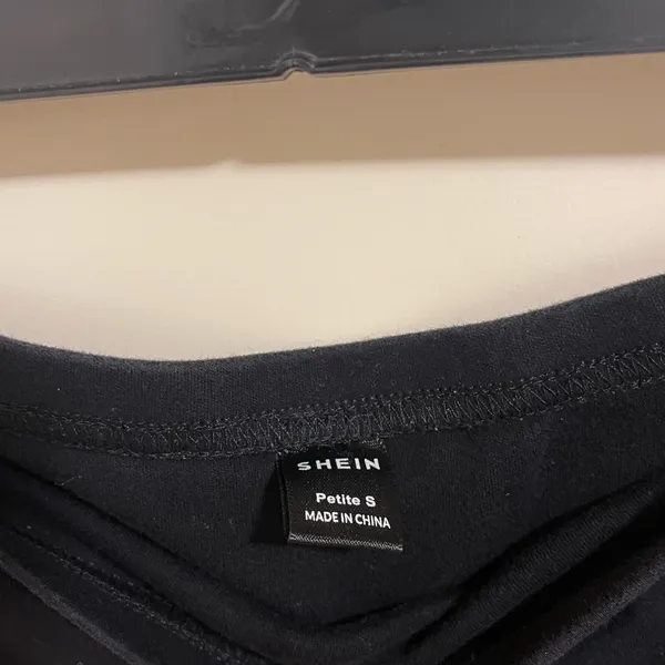 SHEIN Women’s Black Skirt Petite Small S Pull-On Mini Skirt Lightly Used Casual - Image 2