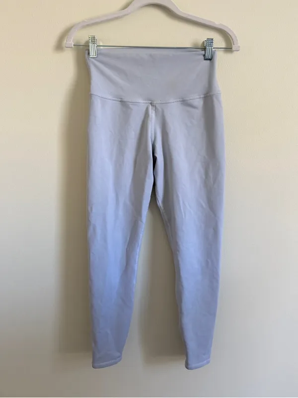 ALO Airbrush Blue Leggings Size Medium Cropped 23” - Image 2