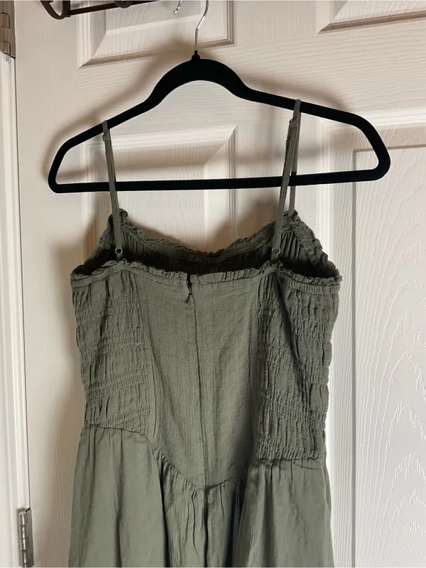 American Eagle Smocked Midi Dress in Olive Green – Size Small - Image 7