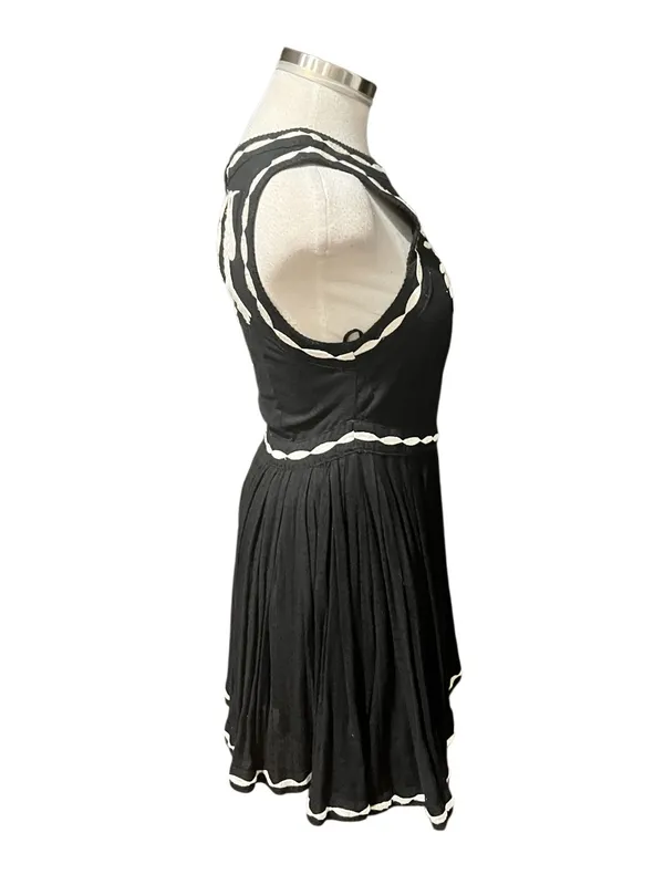 Free People "Birds of a Feather" Embroidered Mini Dress in black Size 0 - Image 7