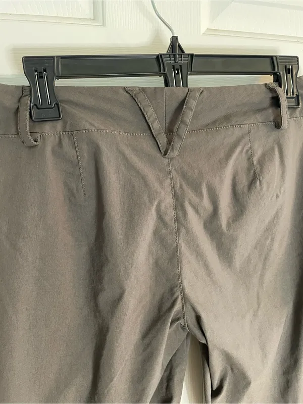 Athleta Olive Taupe Women’s Stretch Bermuda Shorts Size 4 - Image 8