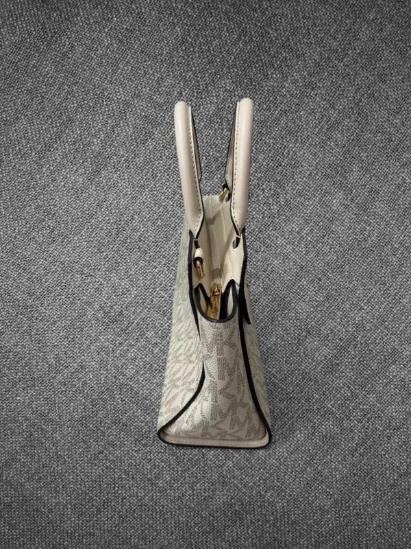 Michael Kors Vanilla Signature Satchel Handbag - Image 7