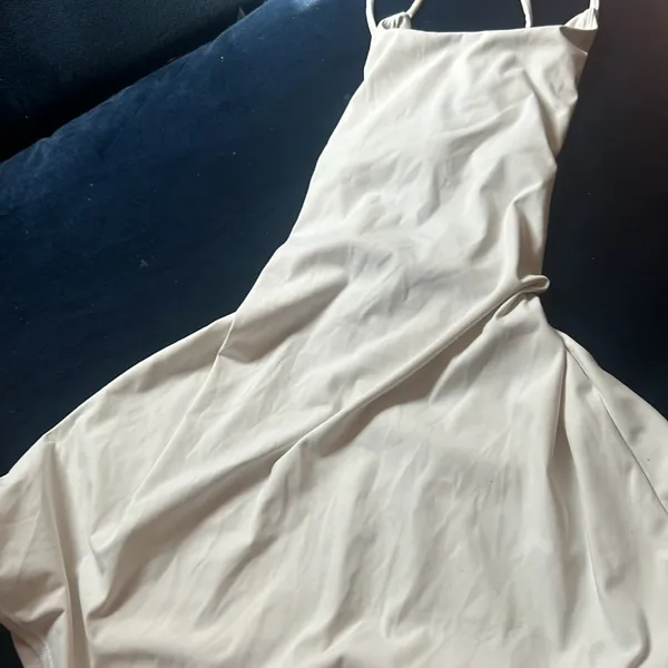 Non-Signe White Mini‎ Athletic Dress W/ Tie Back Detailing Size XS - Image 5