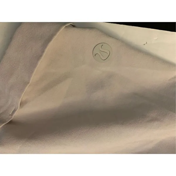 Lululemon Spring Break Away Short *4-way Stretch 3" light chrome small W7ashs - Image 3