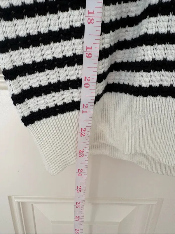 Draper James Puffed Sleeve Striped Sweater with Scalloped Detail Size Large - Image 6