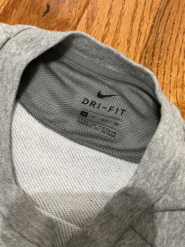 Nike New Gray And White Crew Neck Fri-Fit Sweatshirt XS - Image 4