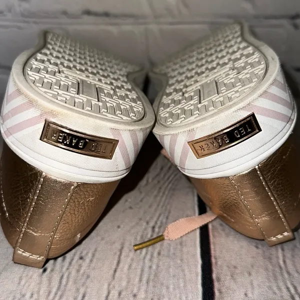 Ted Baker London Kelleip Rose Gold Sneakers - Image 11