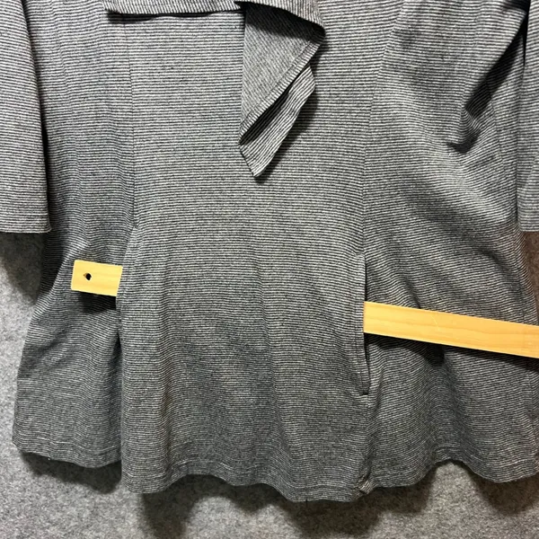 LUR Gray Cowl Neck Tunic Top L 3/4 Sleeve Eco Friendly Pockets Micro‎ Stripe - Image 5