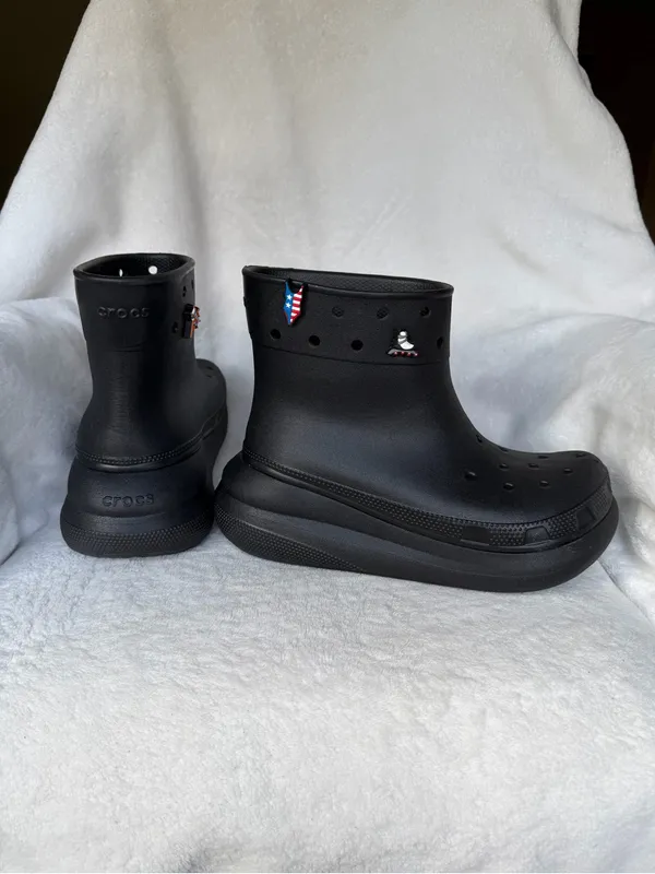 Crocs Unisex Crush Ankle Boots M6 / W 8 With Charms - Image 11