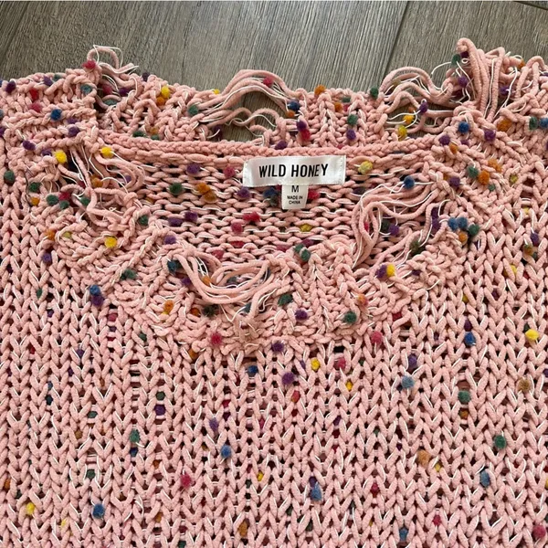 Wild Honey Pink Confetti Distressed Sweater Size: M - Image 4