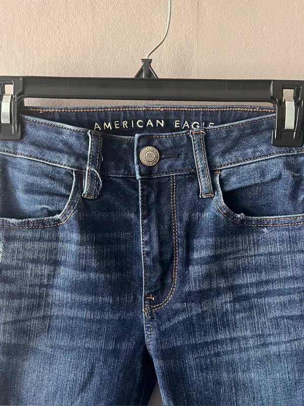 American Eagle Dark Wash Distressed Hi Rise Jeggings Size 2 - Image 3
