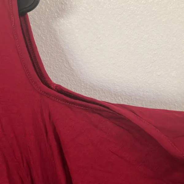 FINAL MARKDOWN NWT women’s boutique cold shoulder dress 2x - Image 3
