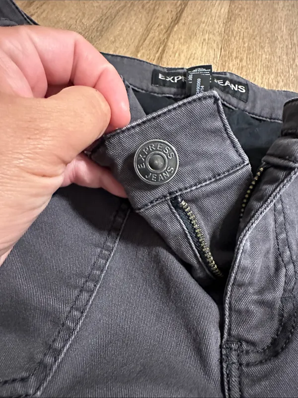 Express gray skinny cargo pants‎ size 8 - Image 3