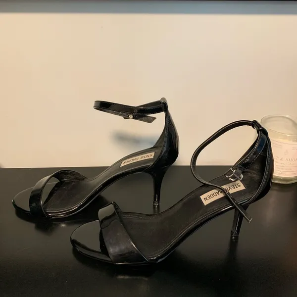 Steve Madden Black Patent Leather Heels - Image 13