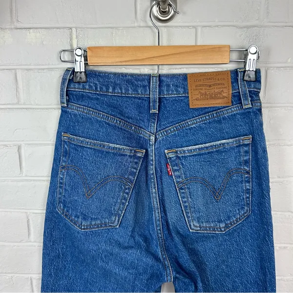 Levi’s Ribcage Straight Ankle Classic Wash Jeans Size 24 - Image 13