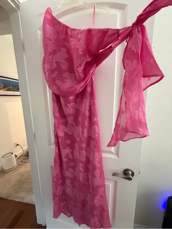 One-Shoulder Pink Maxi Dress with Shoulder Tie - Image 4
