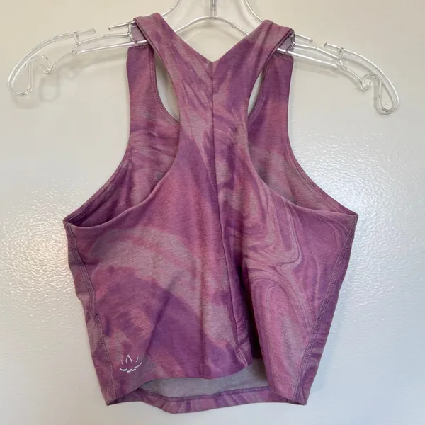 Beyond Yoga Refocus Cropped Tank in Chai Iris Melt Size Small - Image 2