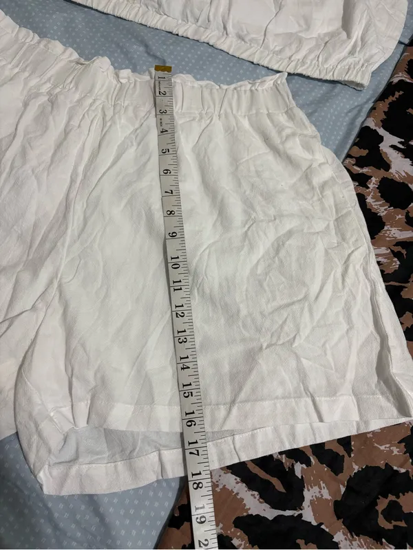 Fancyinn White Elastic Waist Women Shorts Bermudas Set - Image 9